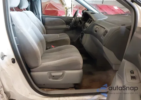 2001 Toyota Sienna Ce z USA, uszkodzony, nr VIN 4T3ZF19C01U321123